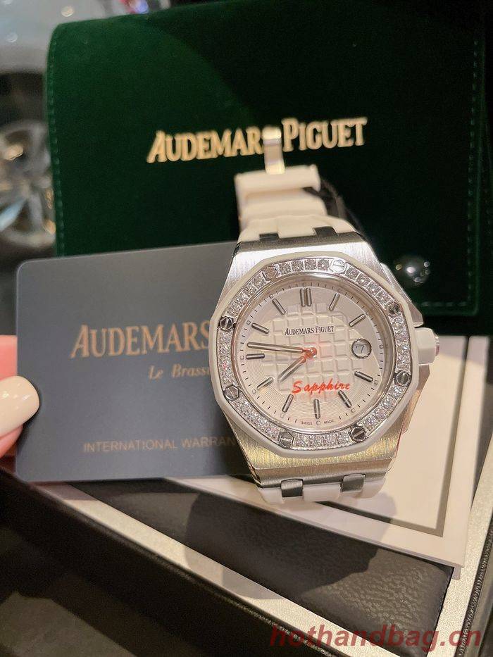 Audemars Piguet Watch APW00006